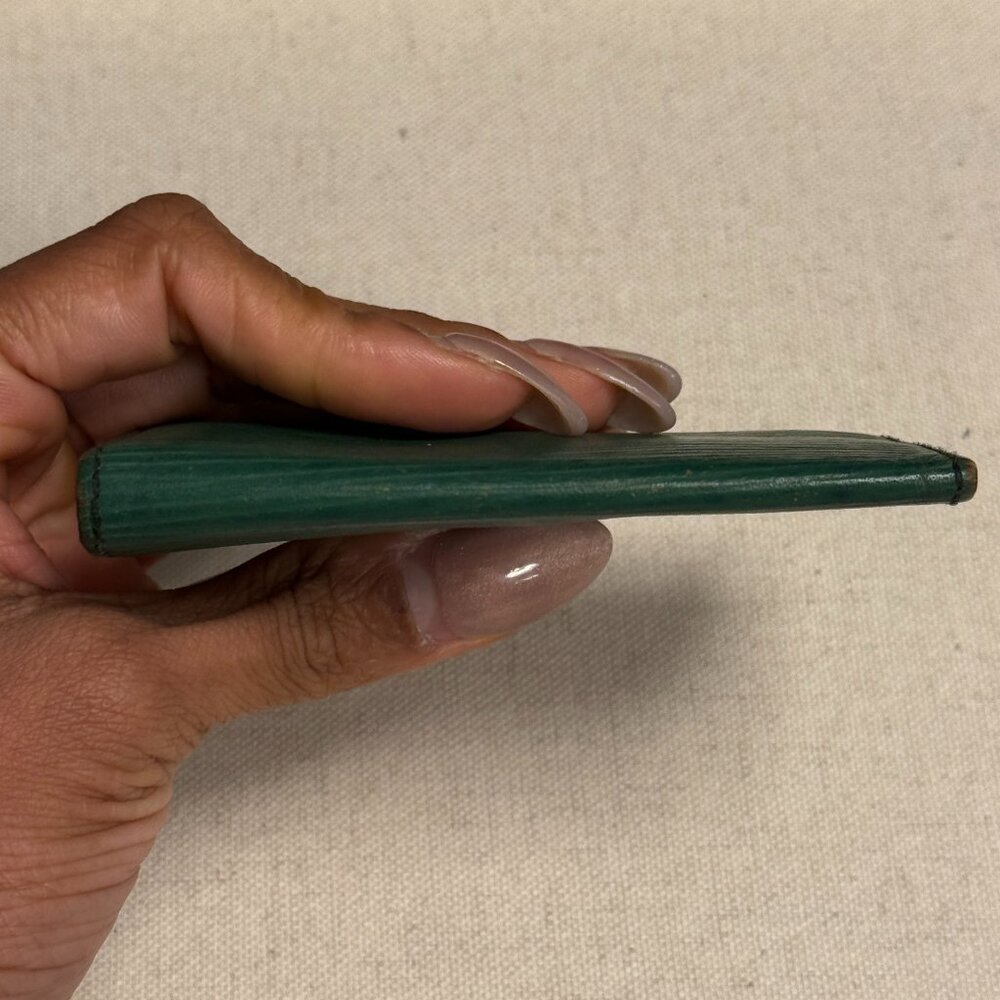 Louis Vuitton Epi 6 Key Holder - Picture 11 of 12